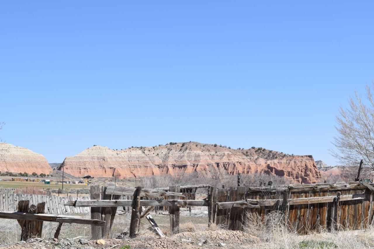 Log Cottages At Bryce Canyon #2 Cannonville Exterior foto